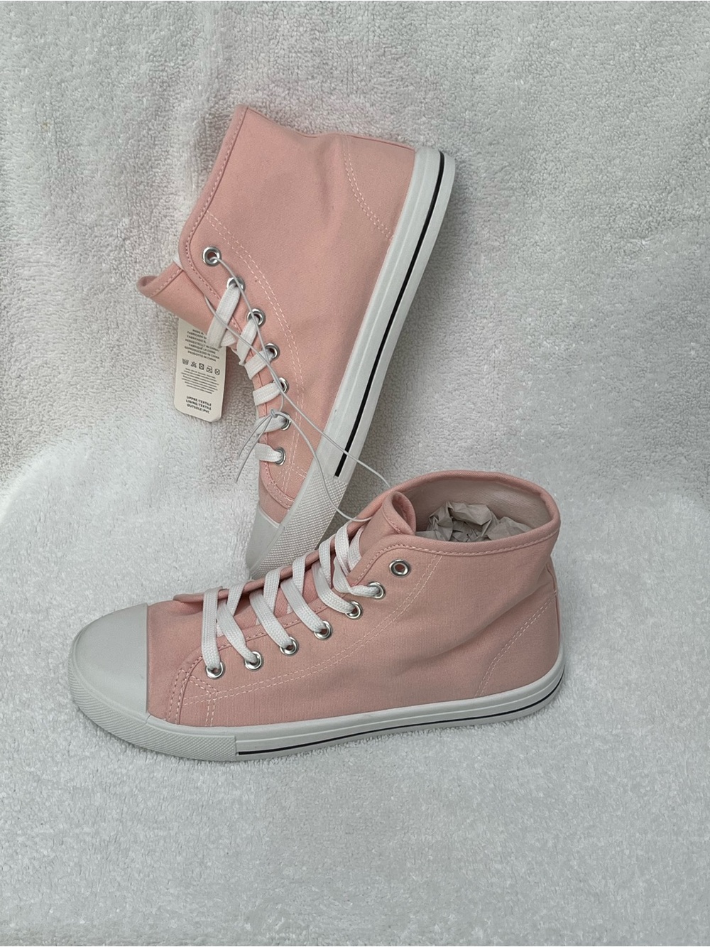 Josiny Pink High-Top 5 1/2” Tall Canvas Sneakers Women New With Tag Size 8